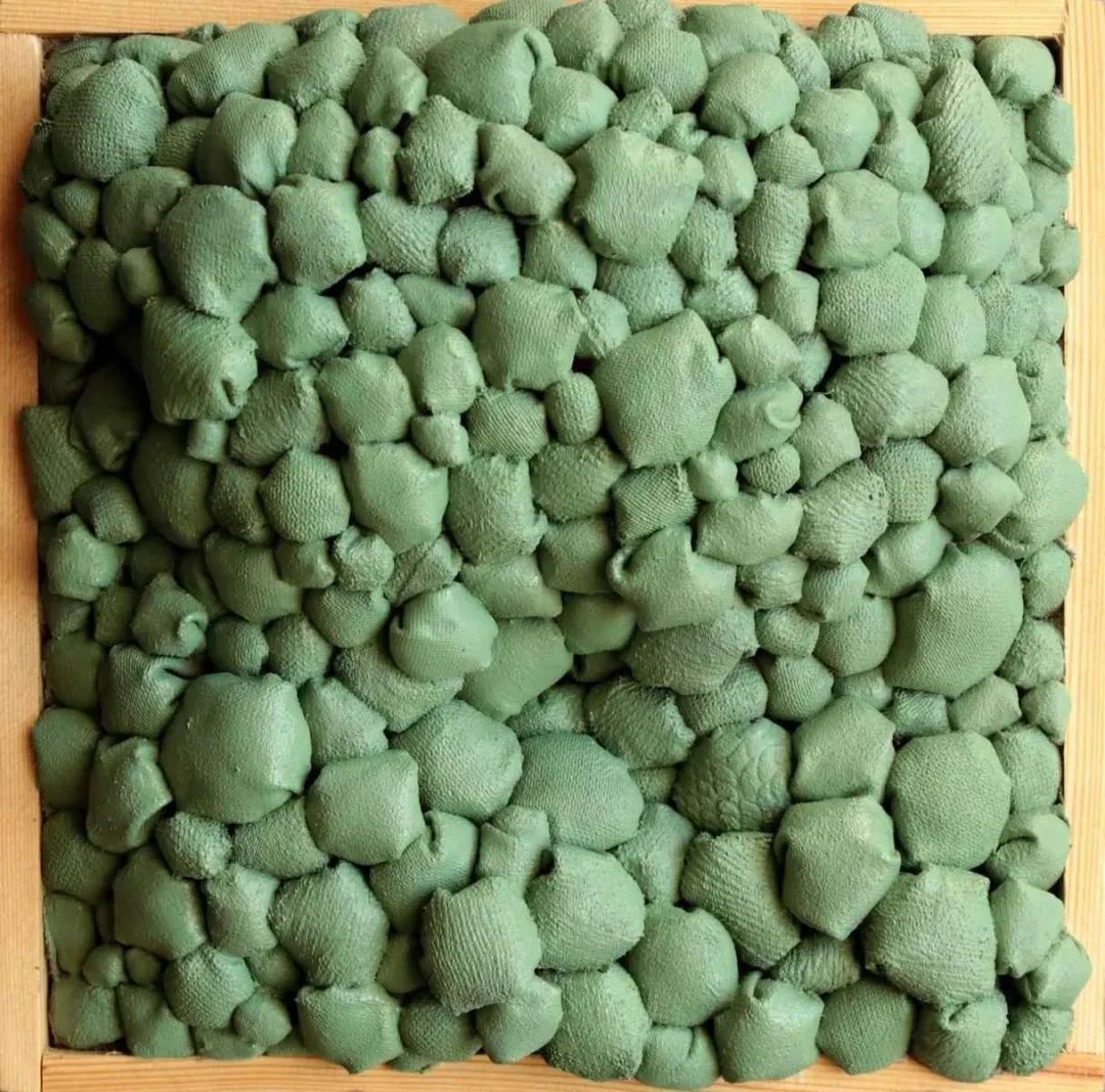 yakınlaştır "isimsiz" eseri BELGİN ŞEN tarafından 2016 yılında 25x25 cm ölçülerinde Tuval üzeri karışık teknik tekniği ile yapılmıştır.