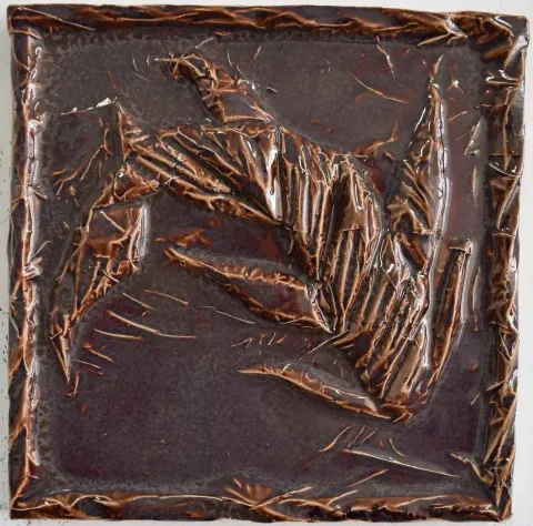 ALİ CİHAN KAYALIOĞLU — “isimsiz”, 2016 "isimsiz" eseri ALİ CİHAN KAYALIOĞLU tarafından 2016 yılında 25x25 cm ölçülerinde Seramik tekniği ile yapılmıştır.
