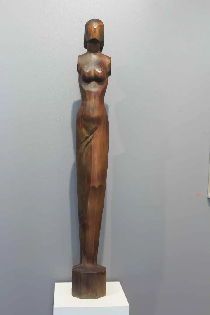 Bu eser AZİMET KARAMAN tarafından 2017 yılında 133x15x15 cm ölçülerinde Ahşap Yontu tekniği ile yapılmıştır.