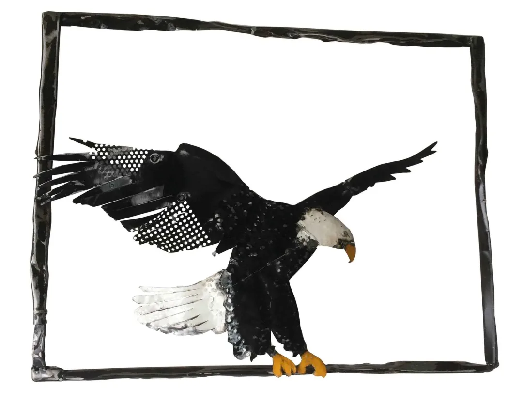 yakınlaştır "Kartal" eseri ASAF ERDEMLİ tarafından 51x67x6 cm ölçülerinde Hurda Metal, Kaynak tekniği ile yapılmıştır.