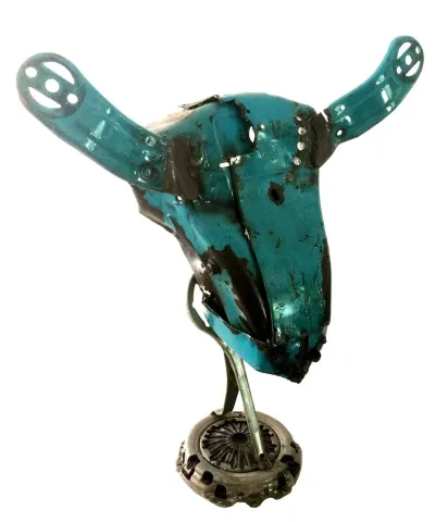 "Boğa" eseri ASAF ERDEMLİ tarafından 76x65x33 cm ölçülerinde Hurda Metal, Kaynak tekniği ile yapılmıştır.