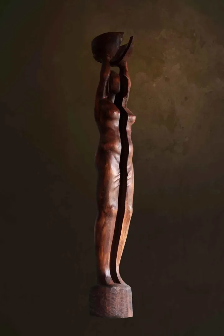 yakınlaştır "İsimsiz" eseri AZİMET KARAMAN tarafından 2014 yılında 124x24x17 cm ölçülerinde Ahşap Yontma (Kayın) tekniği ile yapılmıştır.