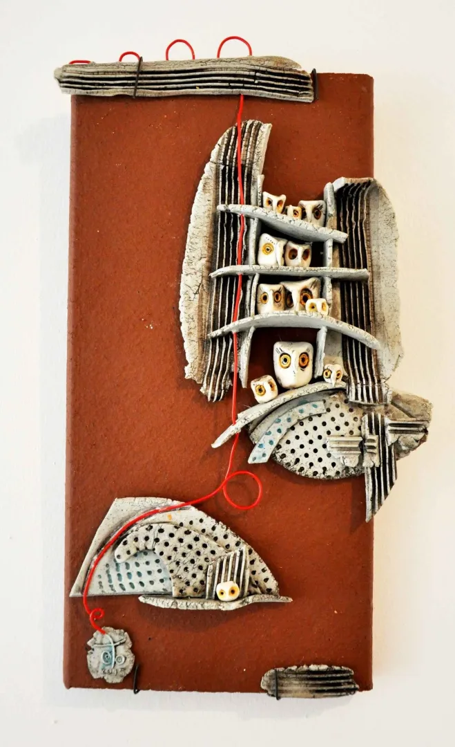 yakınlaştır "Duvar Seramiği" eseri DENİZ ONUR ERMAN tarafından 2014 yılında 16x29x21 cm ölçülerinde Seramik tekniği ile yapılmıştır.
