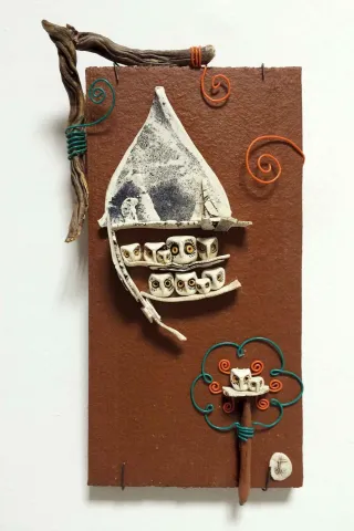 "Duvar Seramiği - portakal ağacı" eseri DENİZ ONUR ERMAN tarafından 2014 yılında 16x29x21 cm ölçülerinde Seramik tekniği ile yapılmıştır.