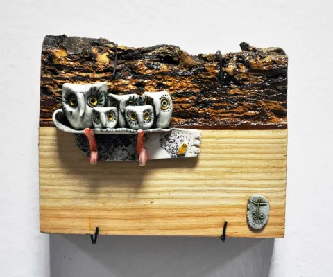 DENİZ ONUR ERMAN — “Duvar Seramiği”, 2014 "Duvar Seramiği" eseri DENİZ ONUR ERMAN tarafından 2014 yılında 16x38x18 cm ölçülerinde Seramik tekniği ile yapılmıştır.