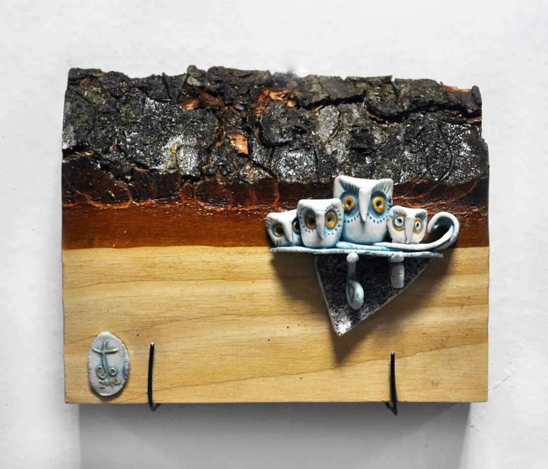 yakınlaştır "Duvar Seramiği" eseri DENİZ ONUR ERMAN tarafından 2014 yılında 16x38x18 cm ölçülerinde Seramik tekniği ile yapılmıştır.
