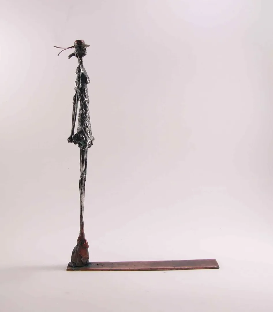 yakınlaştır "İsimsiz" eseri ÖZER AKTAŞ tarafından 2016 yılında 34x20x5 cm ölçülerinde Demir yontu tekniği ile yapılmıştır.