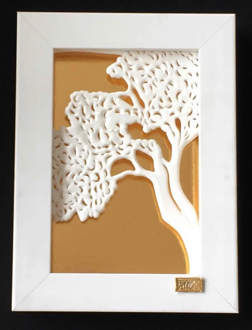 "Dilek Ağacı-I" eseri SEYHAN YILMAZ tarafından 2017 yılında 28.5x21x3.5 cm ölçülerinde Dökümle ve Elle Şekillendirme, Porselen, 1200 °C tekniği ile yapılmıştır.