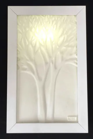 "Gün Batarken-I" eseri SEYHAN YILMAZ tarafından 2017 yılında 17x27.5x3.5 cm ölçülerinde Porselen, Dökümle Şekillendirme, 1200°C tekniği ile yapılmıştır.