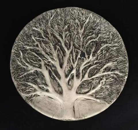SEYHAN YILMAZ — “Sonbahar”, 2015 "Sonbahar" eseri SEYHAN YILMAZ tarafından 2015 yılında 38x4 cm ölçülerinde Vakumlu Kil, Elle Şekillendirme, 1000 °C tekniği ile yapılmıştır.