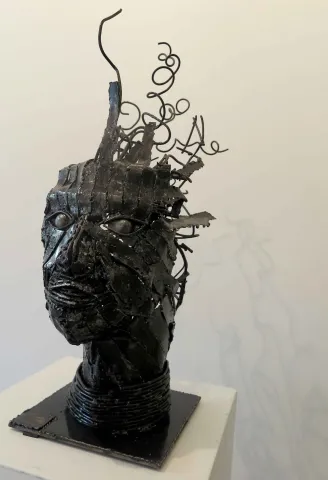 MURAT YILDIRIMÇAKAR — 2017 Bu eser MURAT YILDIRIMÇAKAR tarafından 2017 yılında 70x22x52 cm ölçülerinde Metal tekniği ile yapılmıştır.