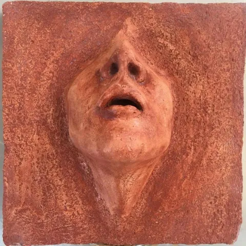 BERKAY BAYRAM — “isimsiz”, 2017 "isimsiz" eseri BERKAY BAYRAM tarafından 2017 yılında 25x25 cm ölçülerinde Seramik tekniği ile yapılmıştır.