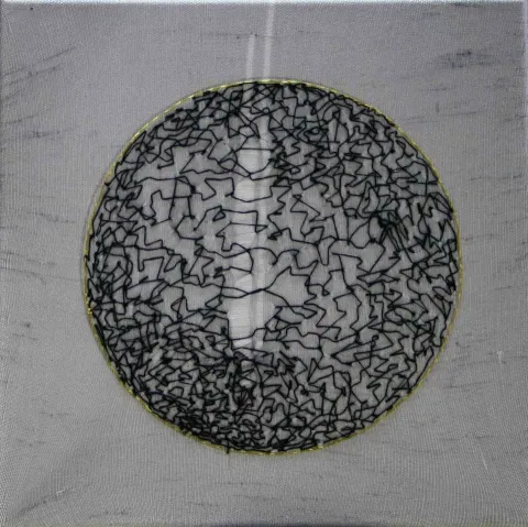 "isimsiz" eseri ZEYNEP GÜRAY CAN tarafından 2017 yılında 25x25 cm ölçülerinde Tuval üzeri karışık teknik tekniği ile yapılmıştır.