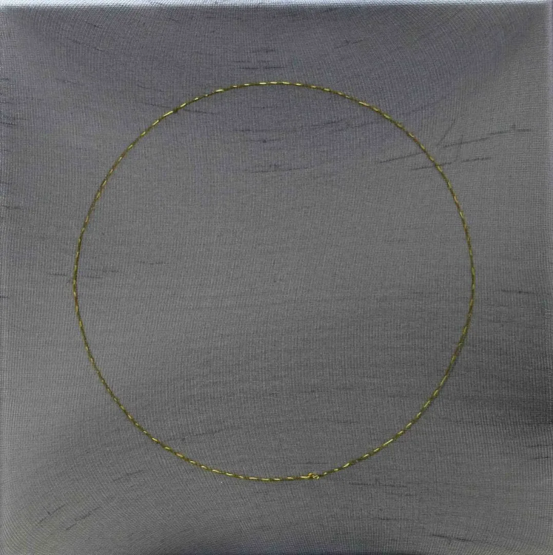 "isimsiz" eseri ZEYNEP GÜRAY CAN tarafından 2017 yılında 25x25 cm ölçülerinde Tuval üzeri karışık teknik tekniği ile yapılmıştır.