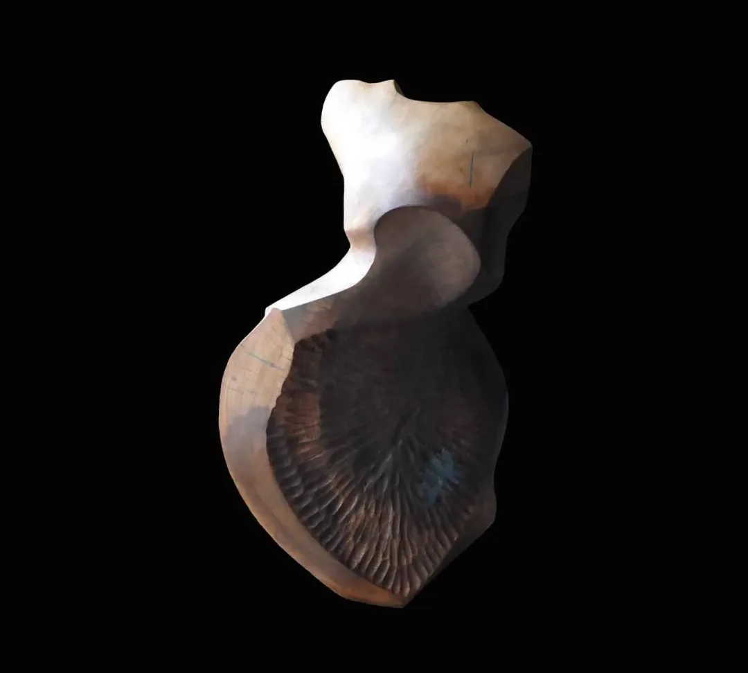 AZİMET KARAMAN — 2018 Bu eser AZİMET KARAMAN tarafından 2018 yılında 57x23x20 cm ölçülerinde Ceviz Ahşap Yontu tekniği ile yapılmıştır.