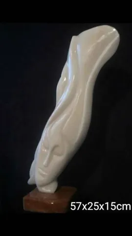 DİNÇER GÜNGÖRÜR Bu eser DİNÇER GÜNGÖRÜR tarafından 57x25x15 cm ölçülerinde Mermer tekniği ile yapılmıştır.