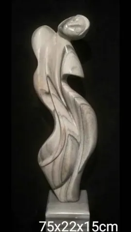 DİNÇER GÜNGÖRÜR Bu eser DİNÇER GÜNGÖRÜR tarafından 75x22x15 cm ölçülerinde Mermer tekniği ile yapılmıştır.