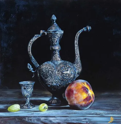 "Karaf ve Meyveler" eseri HÜSEYİN FEYZULLAH tarafından 2018 yılında 60x60 cm ölçülerinde Tuval üzeri yağlı boya tekniği ile yapılmıştır.