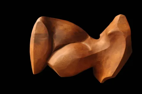 Bu eser AZİMET KARAMAN tarafından 2018 yılında 30x47x20 cm ölçülerinde Ahşap Yontu tekniği ile yapılmıştır.