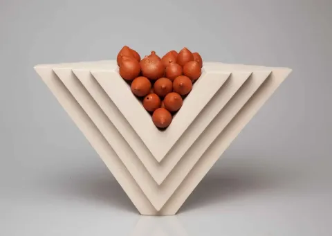 AYŞE CANBOLAT — “Bugüne - detay”, 2018 "Bugüne - detay" eseri AYŞE CANBOLAT tarafından 2018 yılında 56x31x22.5 cm ölçülerinde Karışık teknik tekniği ile yapılmıştır.