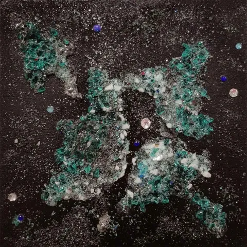 FİLİZ UZUNER — “Cosmos”, 2018 "Cosmos" eseri FİLİZ UZUNER tarafından 2018 yılında 25x25 cm ölçülerinde Tuval üzeri karışık teknik tekniği ile yapılmıştır.