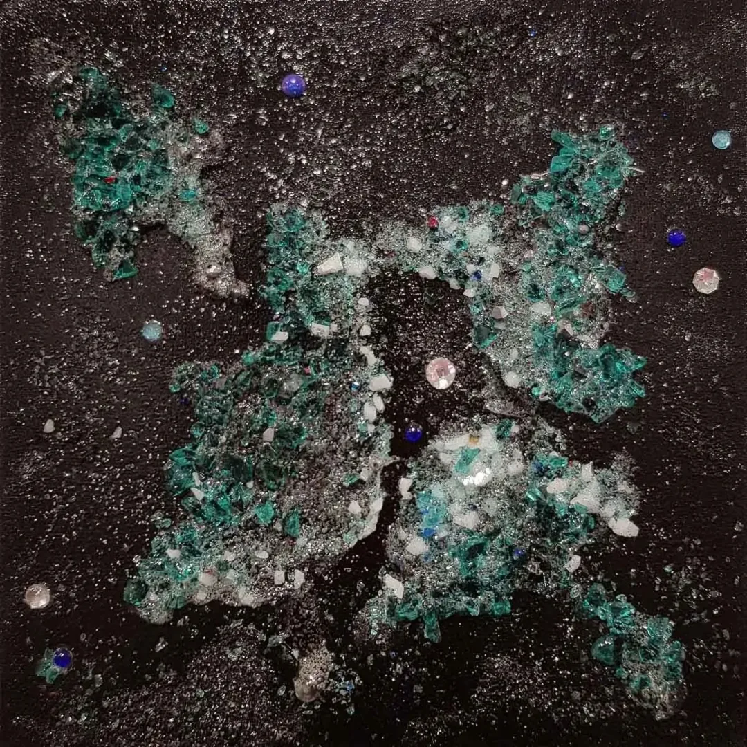 yakınlaştır "Cosmos" eseri FİLİZ UZUNER tarafından 2018 yılında 25x25 cm ölçülerinde Tuval üzeri karışık teknik tekniği ile yapılmıştır.