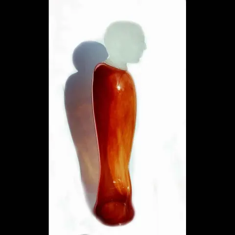 HALE FERİHA HENDEKCİGİL — 2018 Bu eser HALE FERİHA HENDEKCİGİL tarafından 2018 yılında Sıcak Cam Şekillendirme tekniği ile yapılmıştır.
