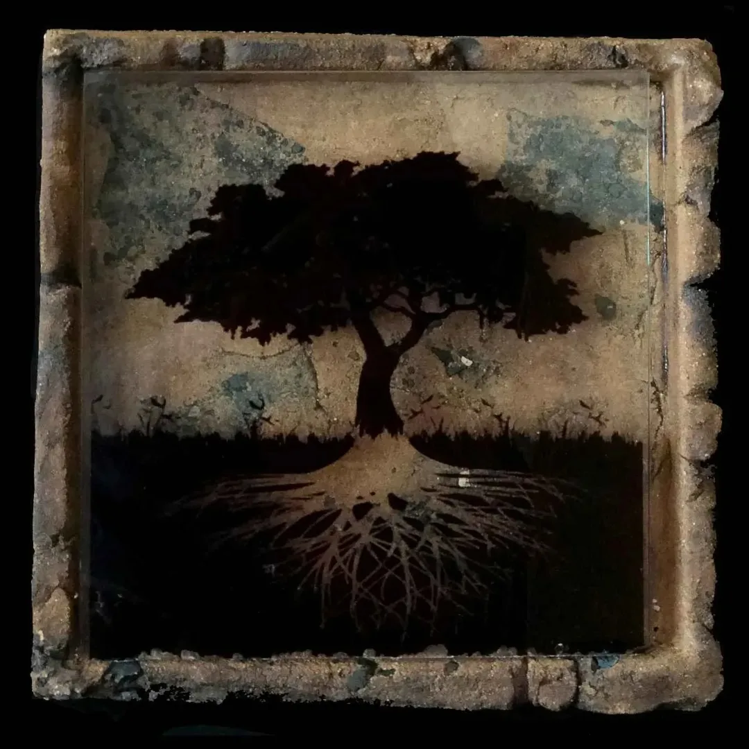 "ağaç" eseri MİNE POYRAZ tarafından 2018 yılında 25x25 cm ölçülerinde Seramik tekniği ile yapılmıştır.