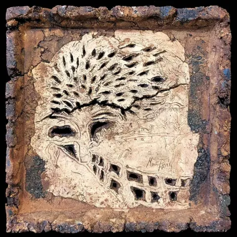 "yol" eseri MİNE POYRAZ tarafından 2018 yılında 25x25 cm ölçülerinde Seramik tekniği ile yapılmıştır.