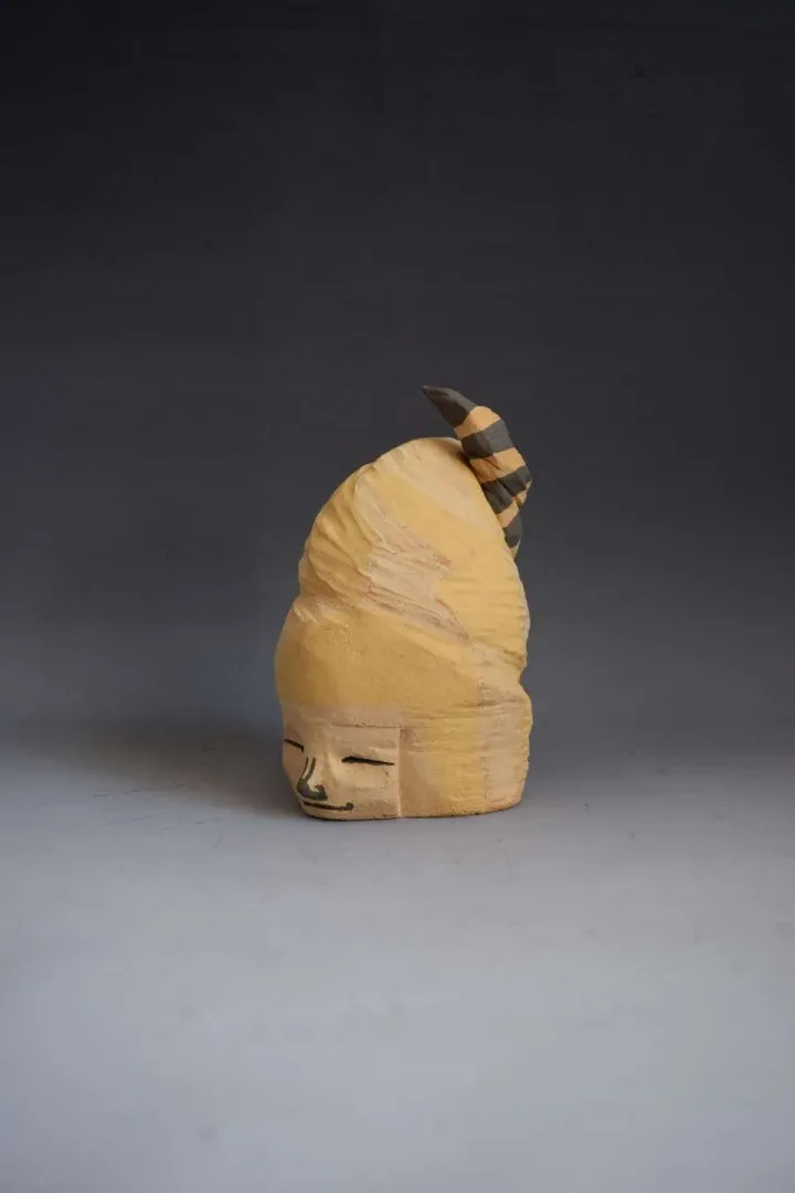 yakınlaştır "Yancı" eseri ALİ CİHAN KAYALIOĞLU tarafından 2016 yılında 19.5x12x15 cm ölçülerinde Seramik Elle Şekillendirme tekniği ile yapılmıştır.