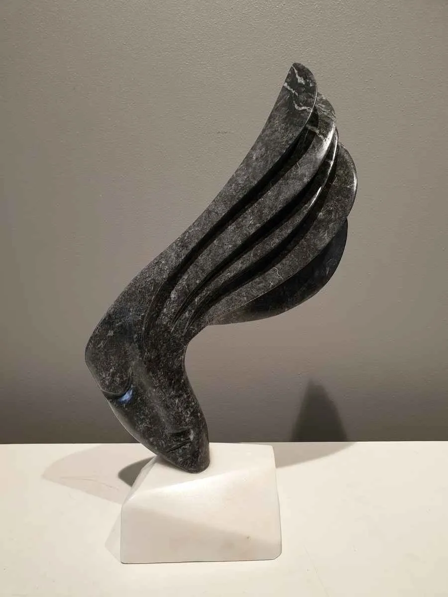 "Gece" eseri DİNÇER GÜNGÖRÜR tarafından 2019 yılında 52x32x12 cm ölçülerinde Mermer tekniği ile yapılmıştır.