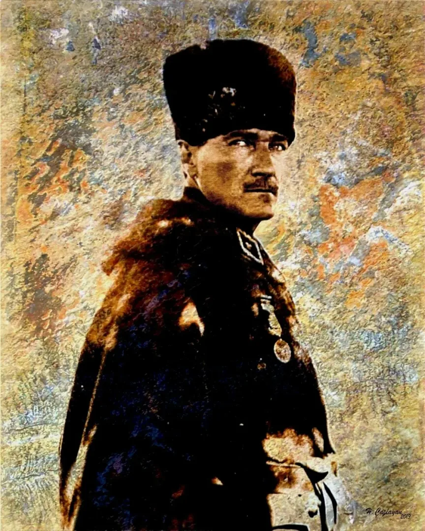 yakınlaştır "Atatürk" eseri HASAN ÇAĞLAYAN tarafından 150x120 cm ölçülerinde Tuval üzeri karışık teknik tekniği ile yapılmıştır.