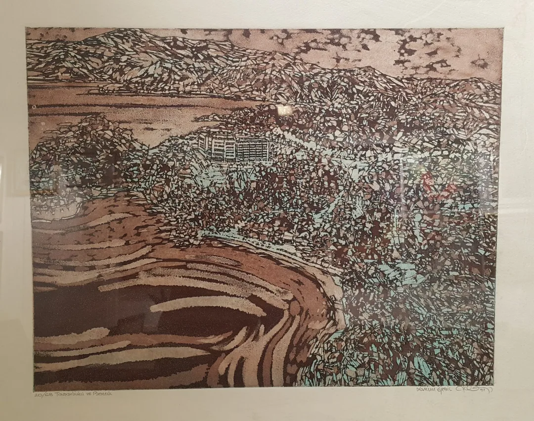 yakınlaştır "Tavşanbükü ve Bencik" eseri DEVRİM ERBİL tarafından 1993 yılında 33x43 cm ölçülerinde Gravür 20/68 tekniği ile yapılmıştır.