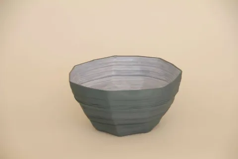 SANVER ÖZGÜVEN — “Gray Poly Bowl” "Gray Poly Bowl" eseri SANVER ÖZGÜVEN tarafından Üç Boyutlu Seramik Yazıcı ile Şekillendirme 1230 °C tekniği ile yapılmıştır.
