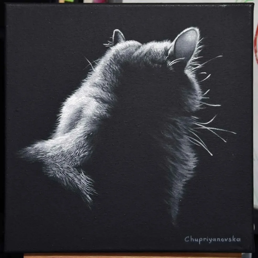 "The Dark Side Of The Cat" eseri VİKTORİA CHUPRİYANOVSKA tarafından 2019 yılında 25x25 cm ölçülerinde Tuval üzeri yağlı boya tekniği ile yapılmıştır.