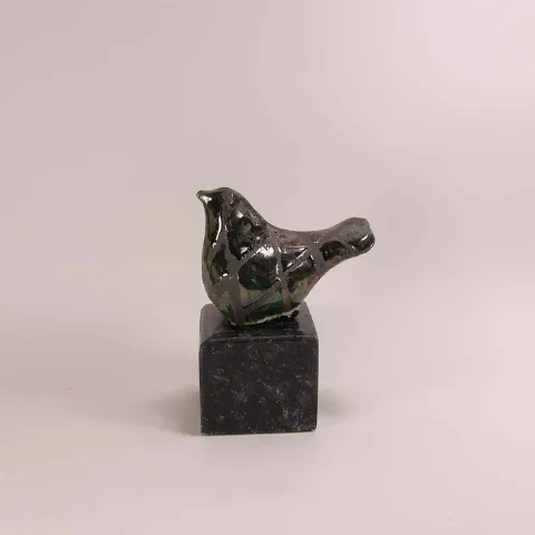MİNE POYRAZ — “Untitled”, 2019 "İsimsiz" eseri MİNE POYRAZ tarafından 2019 yılında Seramik tekniği ile yapılmıştır.