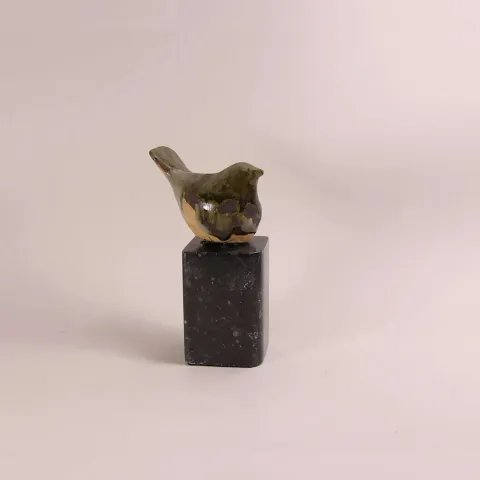 MİNE POYRAZ — “Untitled”, 2019 "İsimsiz" eseri MİNE POYRAZ tarafından 2019 yılında Seramik tekniği ile yapılmıştır.
