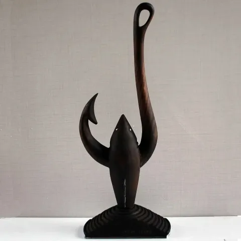 SERKAN ERKOÇ — “Untitled”, 2019 "İsimsiz" eseri SERKAN ERKOÇ tarafından 2019 yılında Heykel tekniği ile yapılmıştır.