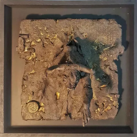 "Muhafızlar" eseri BUĞRA ÖZER tarafından 2019 yılında 25x25 cm ölçülerinde Seramik tekniği ile yapılmıştır.