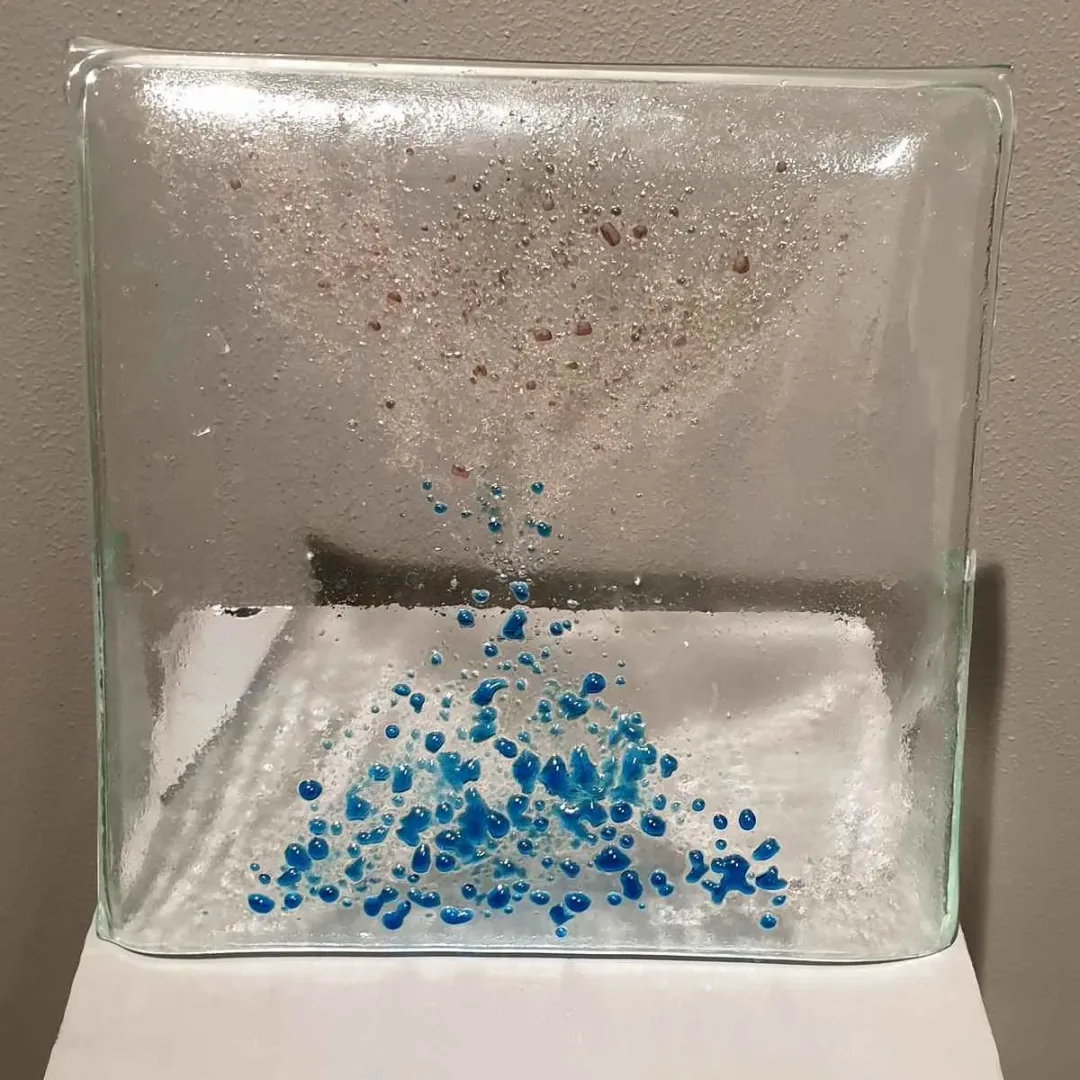 DENİZ KÜÇÜKBALLILAR — “İsimsiz”, 2019 "İsimsiz" eseri DENİZ KÜÇÜKBALLILAR tarafından 2019 yılında 25x25 cm ölçülerinde Cam tekniği ile yapılmıştır.