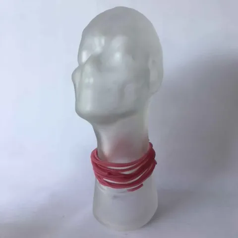 "İsimsiz" eseri HALE FERİHA HENDEKCİGİL tarafından 2019 yılında Cam tekniği ile yapılmıştır.