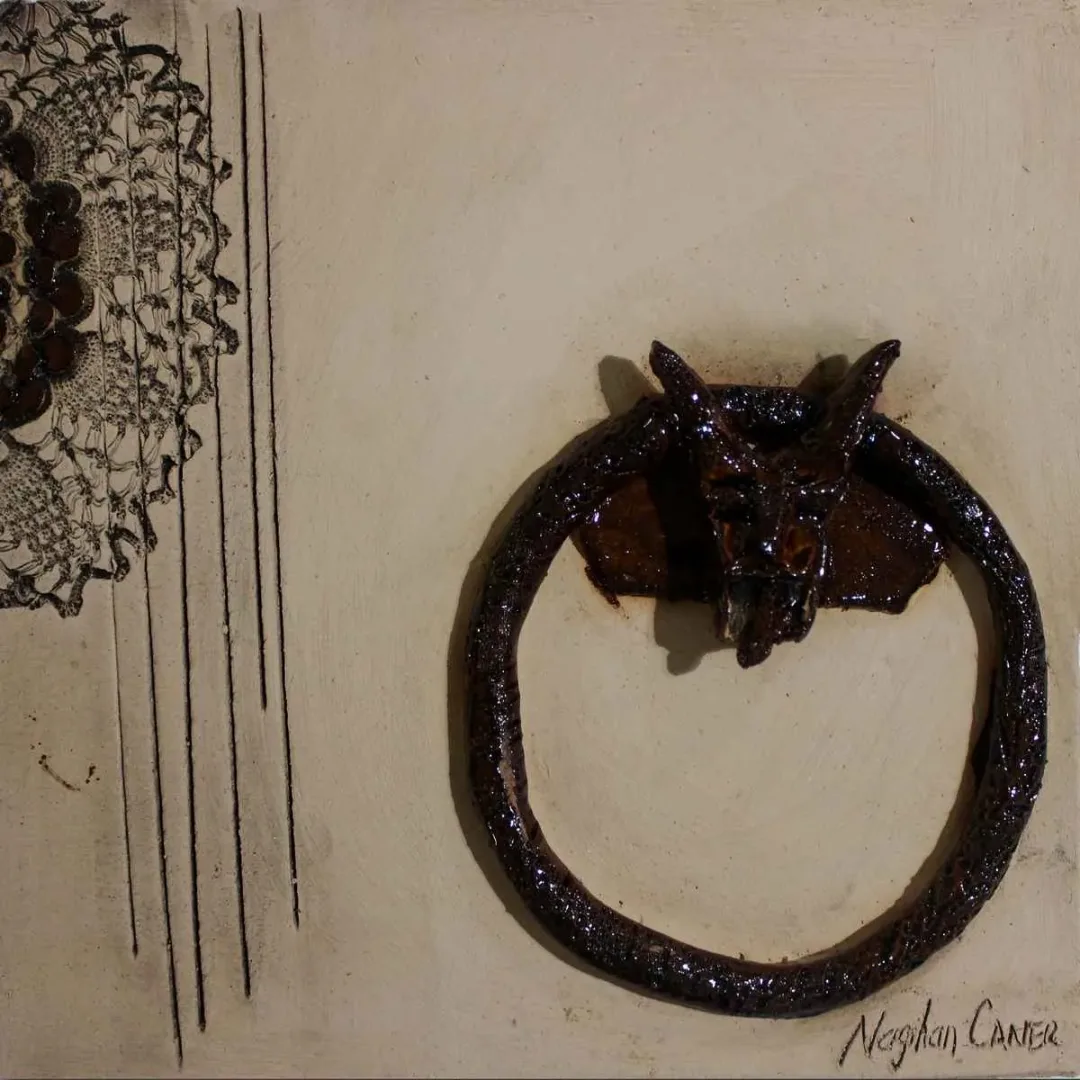 NAGİHAN CANER — “İsimsiz”, 2019 "İsimsiz" eseri NAGİHAN CANER tarafından 2019 yılında 25x25 cm ölçülerinde Seramik tekniği ile yapılmıştır.