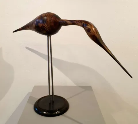 "Balıkçıl" eseri SERKAN ERKOÇ tarafından 2020 yılında 65x43x11 cm ölçülerinde Ahşap, metal tekniği ile yapılmıştır.