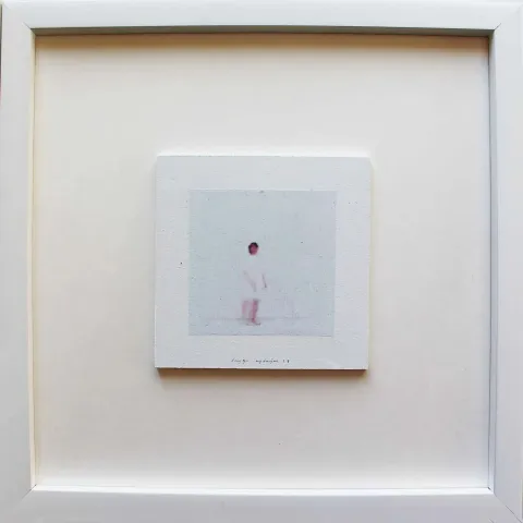 DUYGU AYDOĞAN — “İsimsiz”, 2019 "İsimsiz" eseri DUYGU AYDOĞAN tarafından 2019 yılında 10x10 cm ölçülerinde MDF üzeri transfer ve akrilik tekniği ile yapılmıştır.