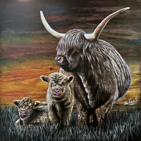 "Aile Serisi" eseri ALİ FATİH KÜÇÜKOSMANOĞLU tarafından 2020 yılında 40x40 cm ölçülerinde Ahşap üzeri yağlı boya + epoksi tekniği ile yapılmıştır.