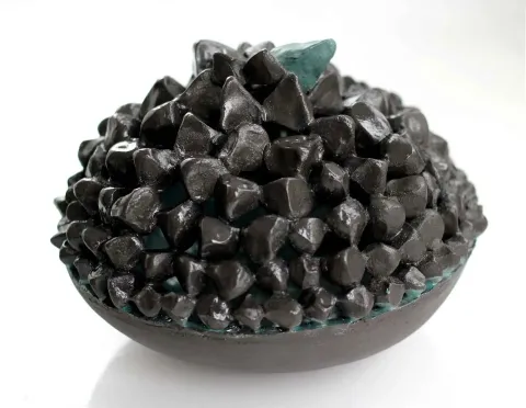 GÜLİZ KORKMAZ — “Bir”, 2020 "Bir" eseri GÜLİZ KORKMAZ tarafından 2020 yılında 18x18x14 cm ölçülerinde Stoneware Elle şekillendirme seramik 1200°C tekniği ile yapılmıştır.