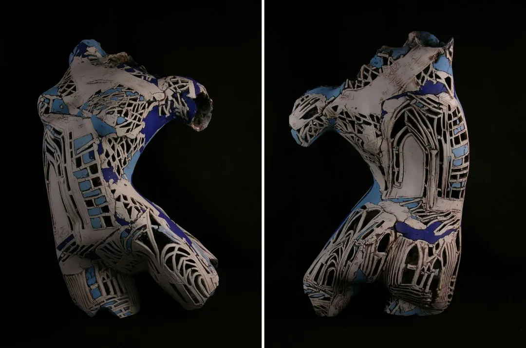 "Mekanlar-II" eseri MİNE POYRAZ tarafından 2021 yılında 53x38x25 cm ölçülerinde Seramik 1200° Ajur Tekniği tekniği ile yapılmıştır.