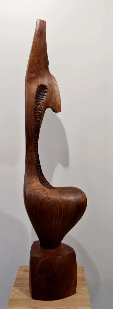 "İsimsiz" eseri AZİMET KARAMAN tarafından 2021 yılında 127x30x30 cm ölçülerinde Ahşap Yontma - Ceviz (Ahlat) tekniği ile yapılmıştır.