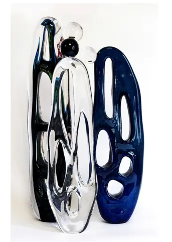 EMİR ÖZKAYA — “Sürgün”, 2019 "Sürgün" eseri EMİR ÖZKAYA tarafından 2019 yılında 20x10x64 cm ölçülerinde Sıcak cam serbest şekillendirme tekniği ile yapılmıştır.