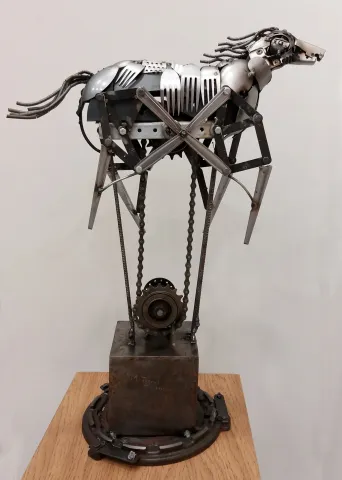 MUSTAFA TUĞRUL — “İsimsiz”, 2021 "İsimsiz" eseri MUSTAFA TUĞRUL tarafından 2021 yılında 58x41x23 cm ölçülerinde Metal atık malzeme tekniği ile yapılmıştır.